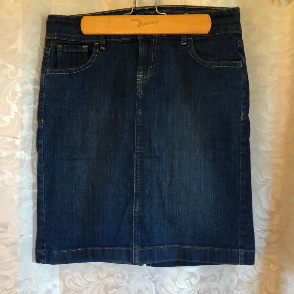 Old Navy Stretch Jean Skirt
